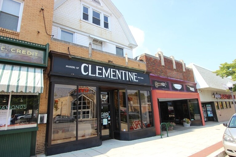 More Photos Of 5404 Harford Rd, Baltimore Storefront Retail Residential For Sale