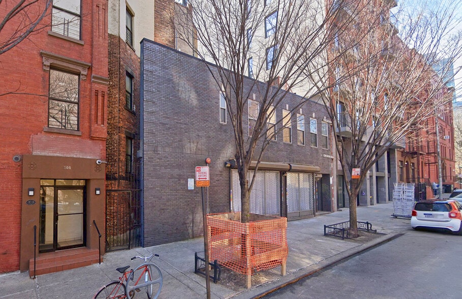 More Photos Of 304 W 133rd St, New York Storefront Retail Residential For Sale