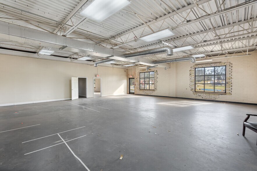 More Photos Of 3955 Highway 53, Hoschton Freestanding For Sale