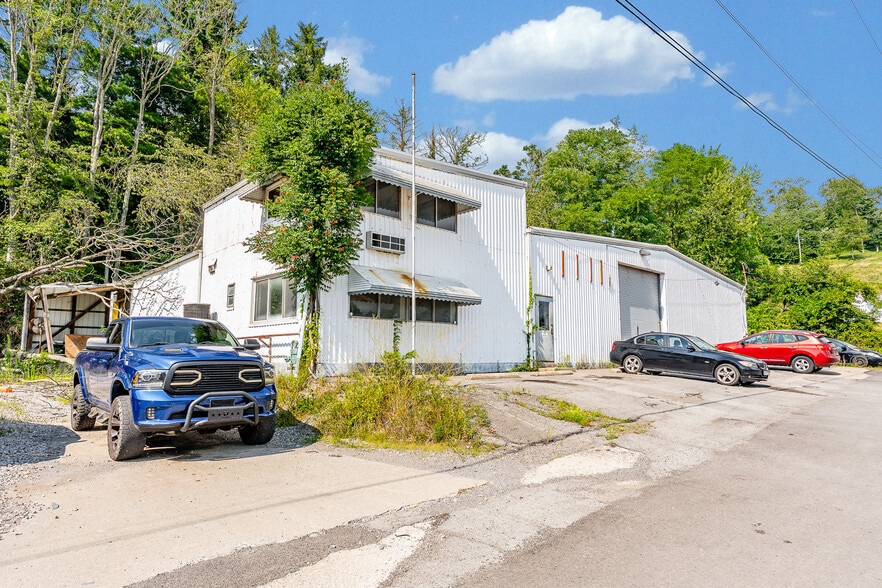 More Photos Of 25 Opal Dr, Fairmont Warehouse For Sale