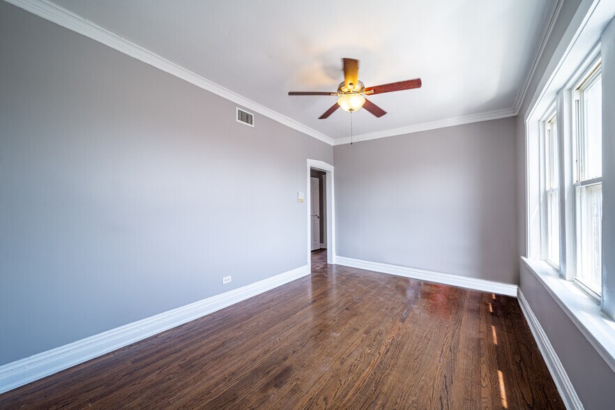 More Photos Of 3748-3756 W Division St, Chicago Apartments For Sale