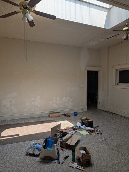 More Photos Of 219 E Michigan Ave, Paw Paw Storefront Retail Residential For Lease