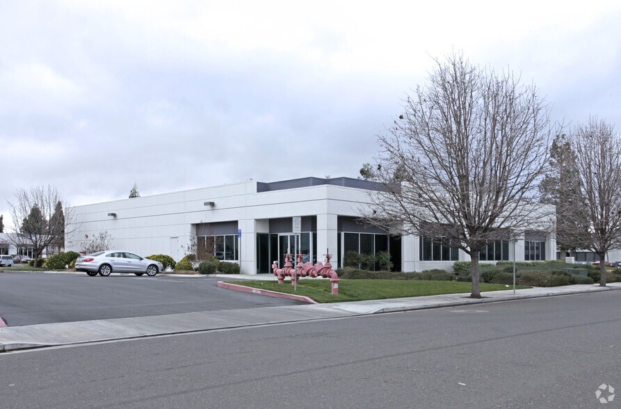 More Photos Of 188 Stauffer Blvd, San Jose Warehouse For Sale