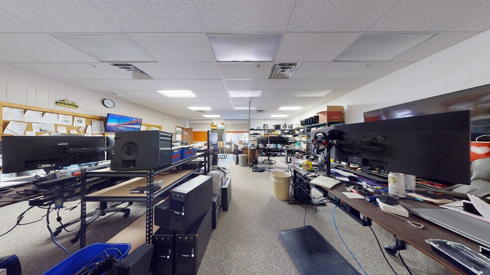 More Photos Of 410 Colorado Ave, Laurel Office For Sale