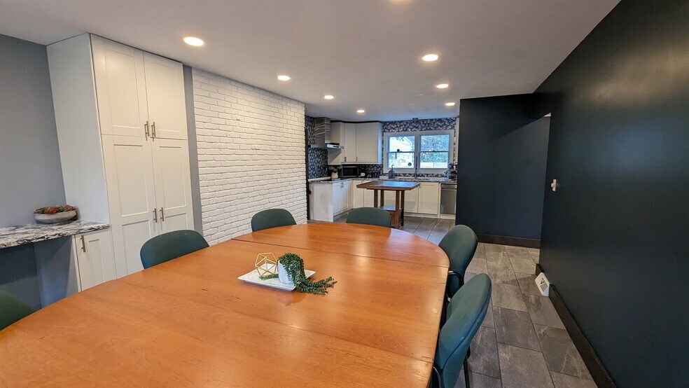 More Photos Of 933 W Weber Sq, South Bend Lodge Meeting Hall For Sale