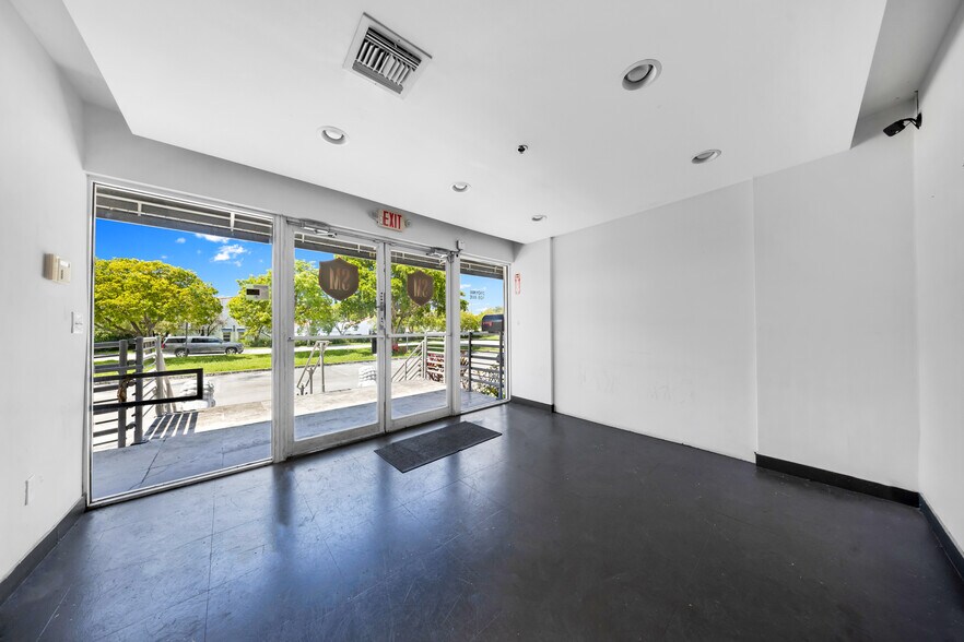 More Photos Of 2601 NW 105th Ave, Miami Warehouse For Sale