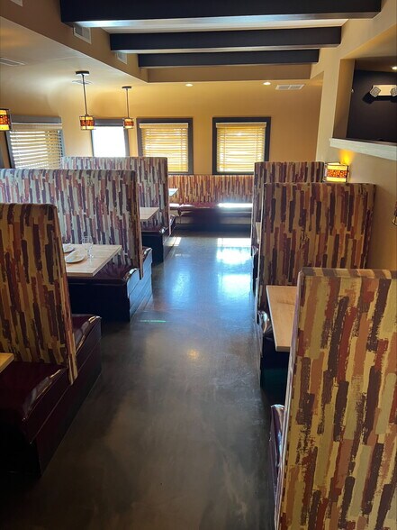 More Photos Of 26 State Route 36 E, Middletown Restaurant For Lease