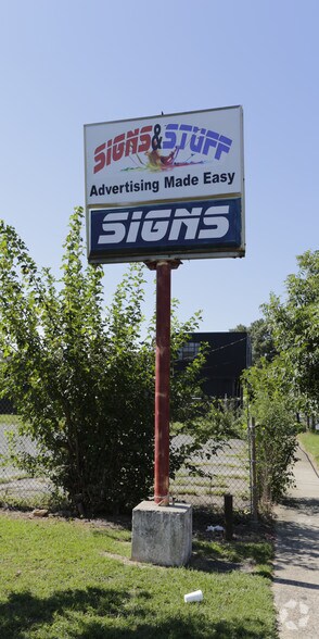 More Photos Of 1616 N Graham St, Charlotte Freestanding For Lease