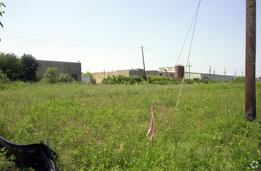 More Photos Of 88 Tyler Pl, South Plainfield Warehouse For Sale