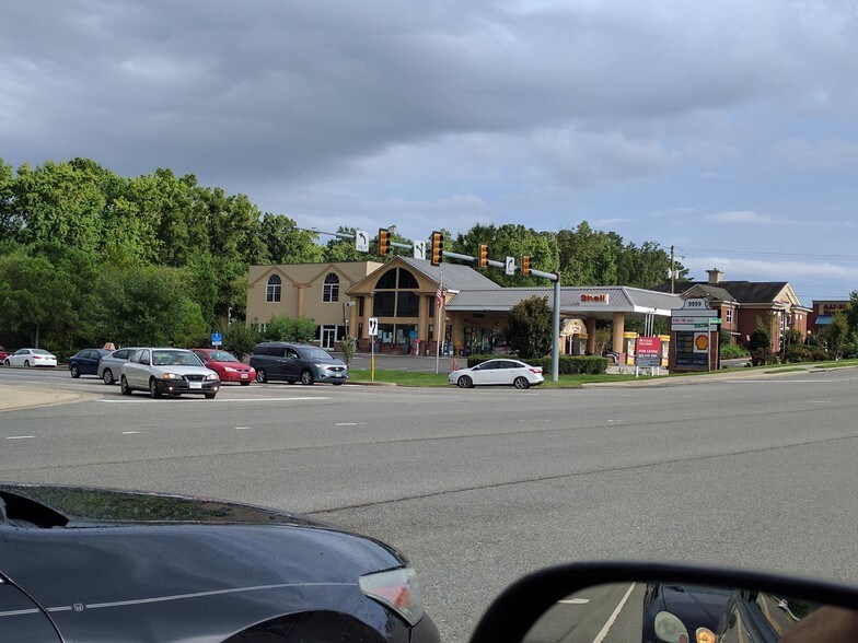 More Photos Of 9999 Brook Rd, Glen Allen Freestanding For Lease