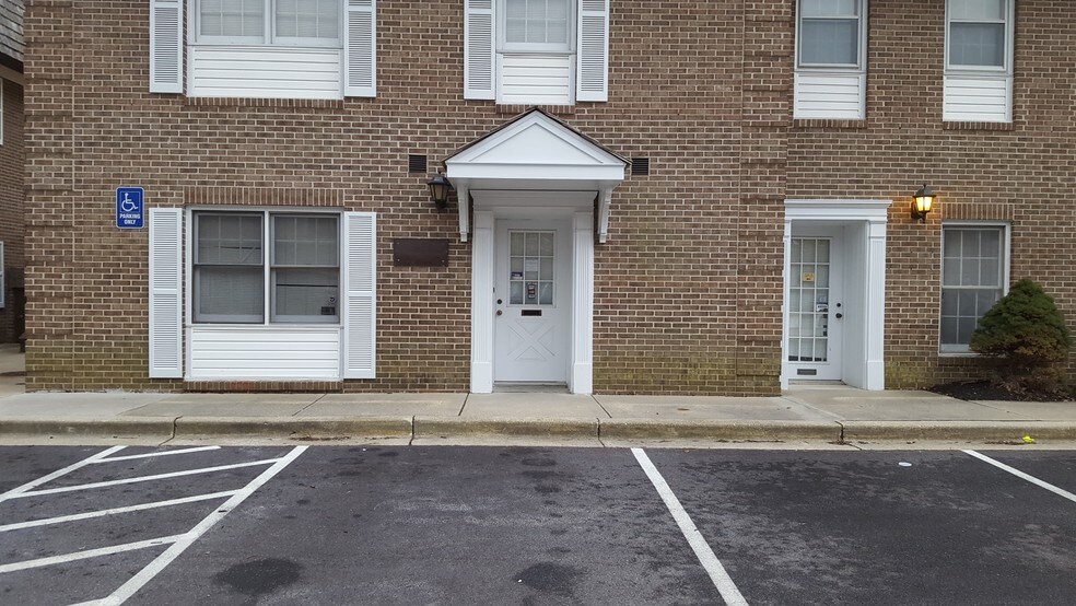 More Photos Of 9520 Marlboro Pike, Upper Marlboro Office For Sale