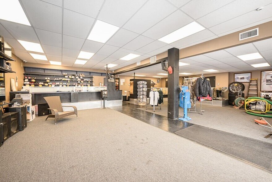 More Photos Of 5101 Leavenworth Rd, Kansas City Storefront For Sale