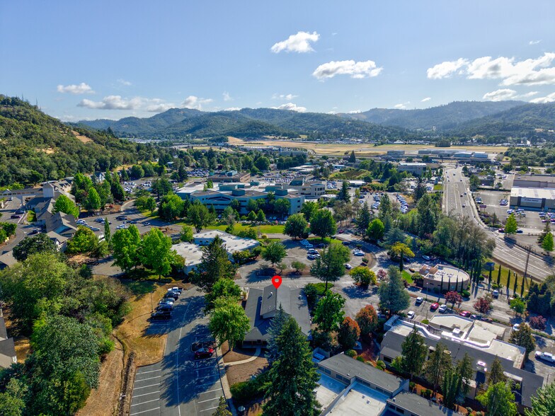 More Photos Of 277 Medical Loop, Roseburg Medical For Lease
