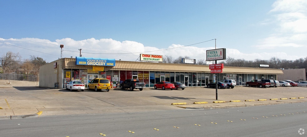 More Photos Of 3001-3027 Lackland Rd, Fort Worth Freestanding For Sale