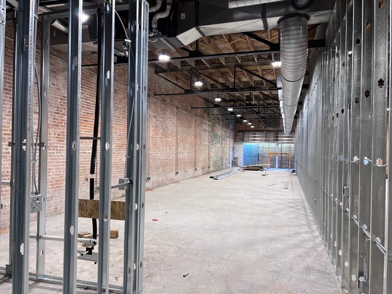 More Photos Of 123 E Bijou St, Colorado Springs Freestanding For Lease