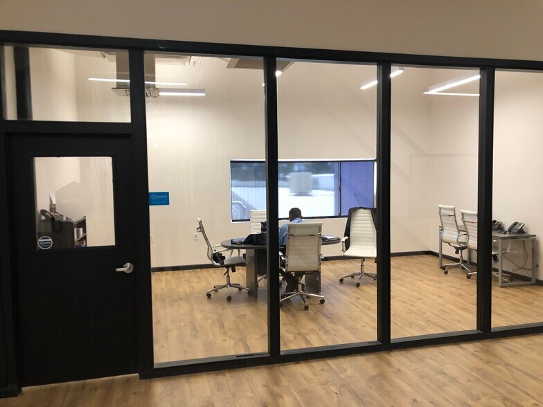 More Photos Of 2600 Cesar Chavez Blvd, Fresno Warehouse For Lease