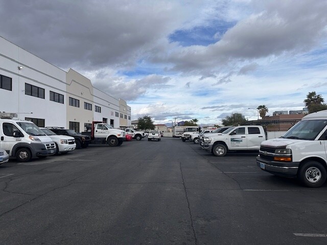 More Photos Of 5375 Procyon St, Las Vegas Warehouse For Lease