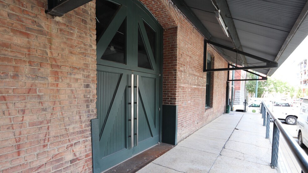 More Photos Of 505 Tennessee St, Memphis Multifamily For Sale