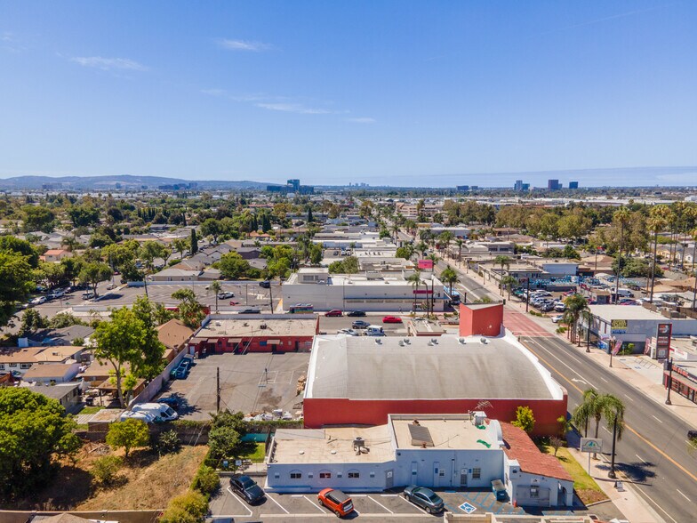 More Photos Of , Santa Ana General Retail For Sale