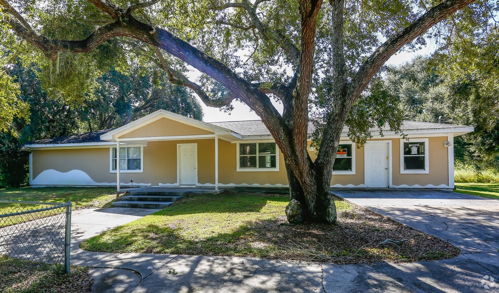 More Photos Of 2605 Malabar Rd, Malabar Freestanding For Lease