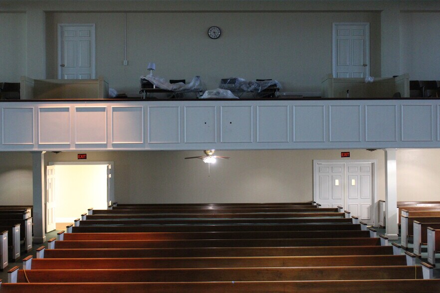 More Photos Of 1519 Circle Park Blvd, Fort Worth Religious Facility For Sale