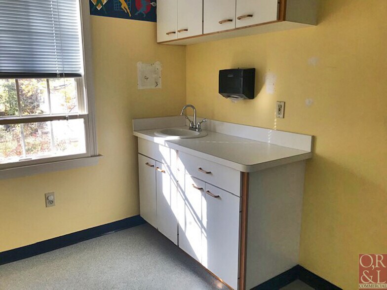 More Photos Of 288 Highland Ave, Cheshire Medical For Lease