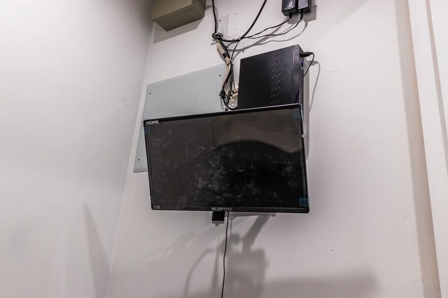 More Photos Of 2150-2154 S West View St, Los Angeles Apartments For Sale