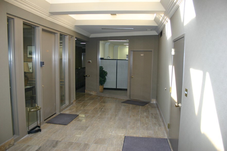 More Photos Of 1143 Crane St, Menlo Park Office For Lease