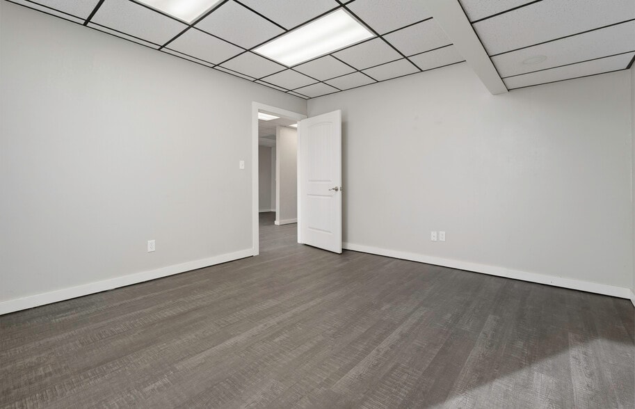 More Photos Of ,  Unknown For Sale