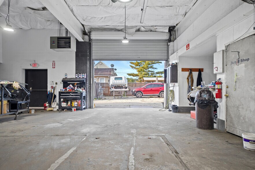 More Photos Of 220 White Horse, Egg Harbor City Auto Repair For Sale