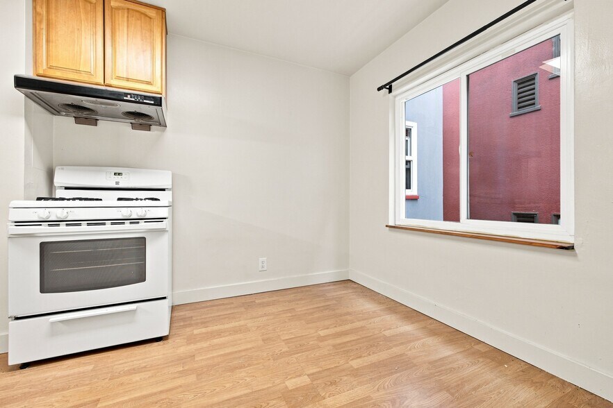 More Photos Of 3732-3744 Grand Ave, Oakland Multifamily For Sale