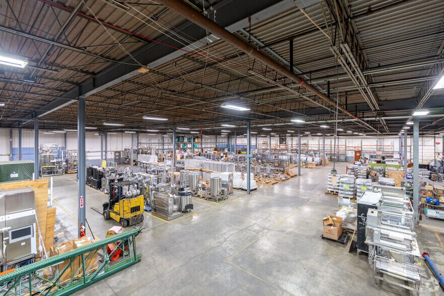 More Photos Of 5 Dan Rd, Canton Manufacturing For Lease