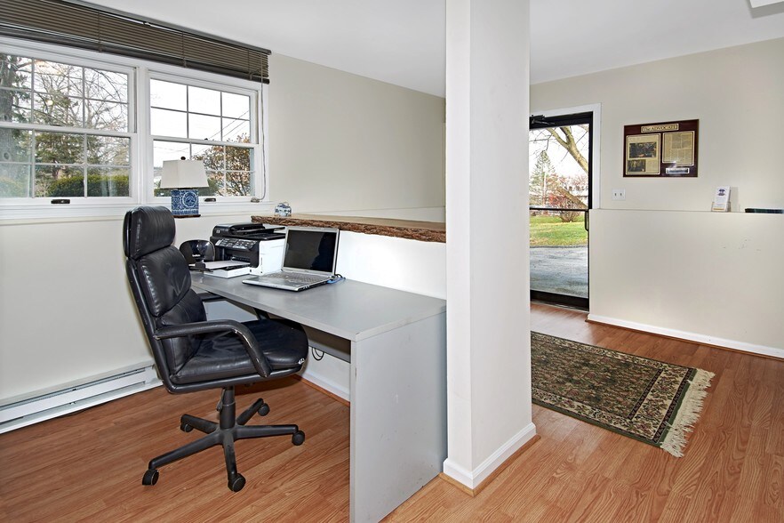 More Photos Of 296 Sound Beach Ave, Old Greenwich Medical For Lease