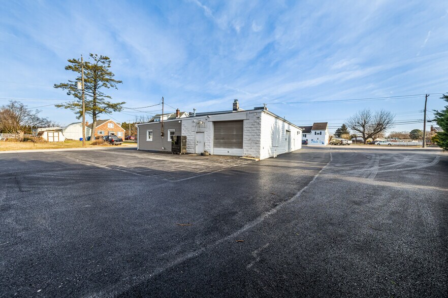 More Photos Of 1482 Seven Valleys Rd, York Multifamily For Sale