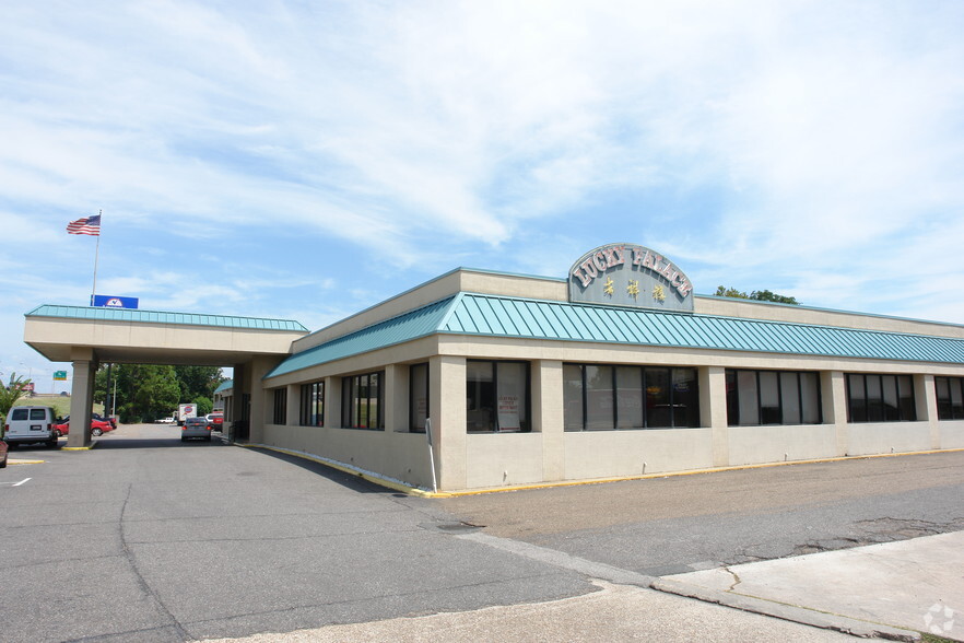 Primary Photo Of 750 Live Casino Blvd, Bossier City Hotel For Sale