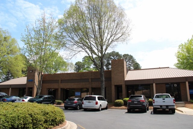 More Photos Of 3000 Business Park Dr, Norcross Light Manufacturing For Lease