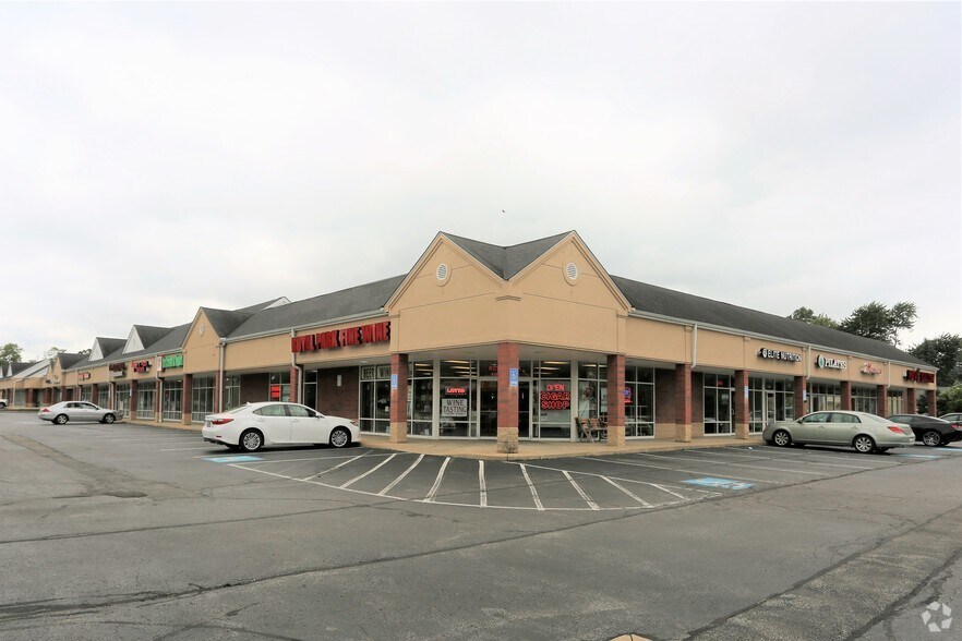 Primary Photo Of 17608 Pearl Rd, Strongsville Unknown For Lease