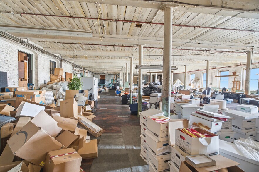 More Photos Of 59 Foundry St, Central Falls Manufacturing For Sale