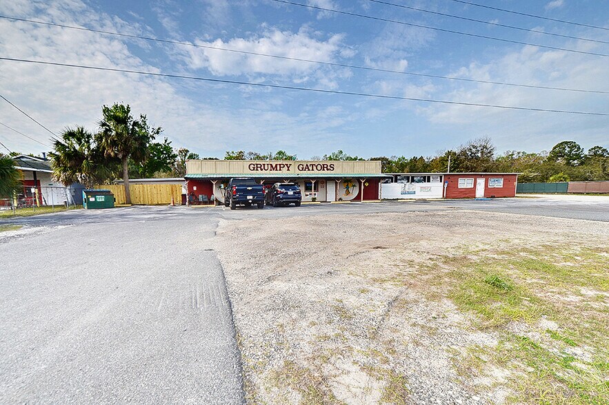 Primary Photo Of 4828 S Suncoast Blvd, Homosassa Restaurant For Sale