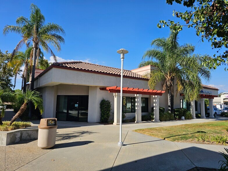 More Photos Of 31685 Redhawk Parkway, Temecula Freestanding For Sale