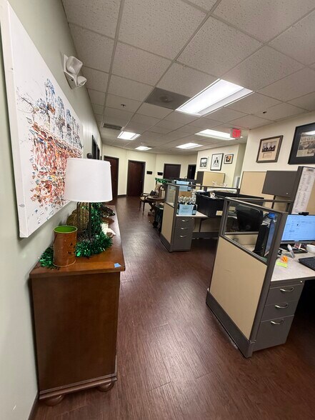 More Photos Of 221 NE Ivanhoe Blvd, Orlando Loft Creative Space For Lease