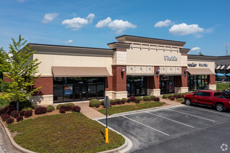 Primary Photo Of 11651-11657 Parkside Dr, Knoxville Freestanding For Lease