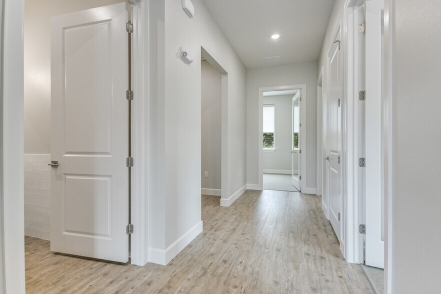 More Photos Of 2901 Caballo Ranch Blvd, Leander Office For Sale