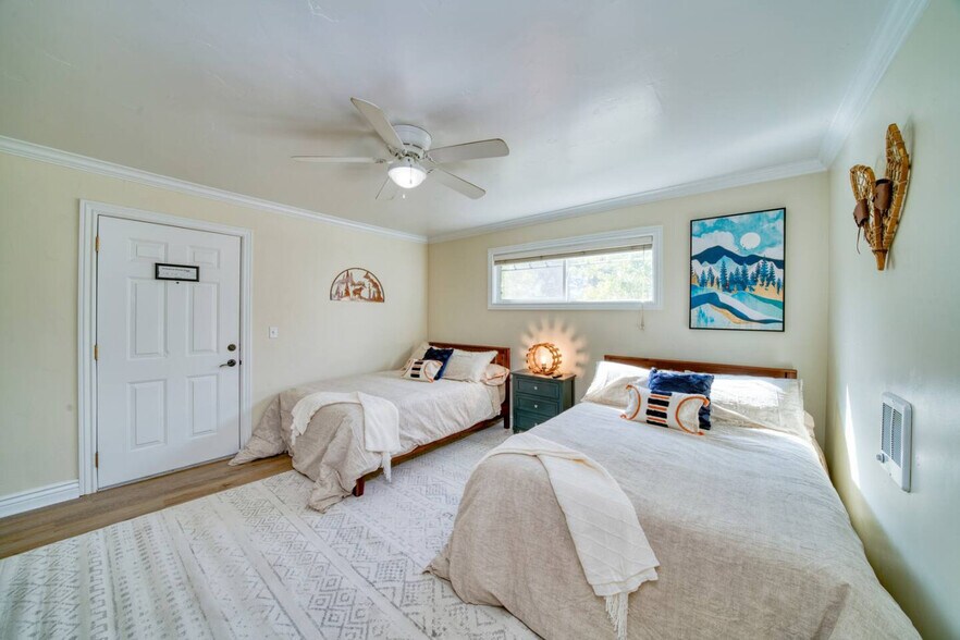 More Photos Of 947 Park Ave, South Lake Tahoe Hotel For Sale
