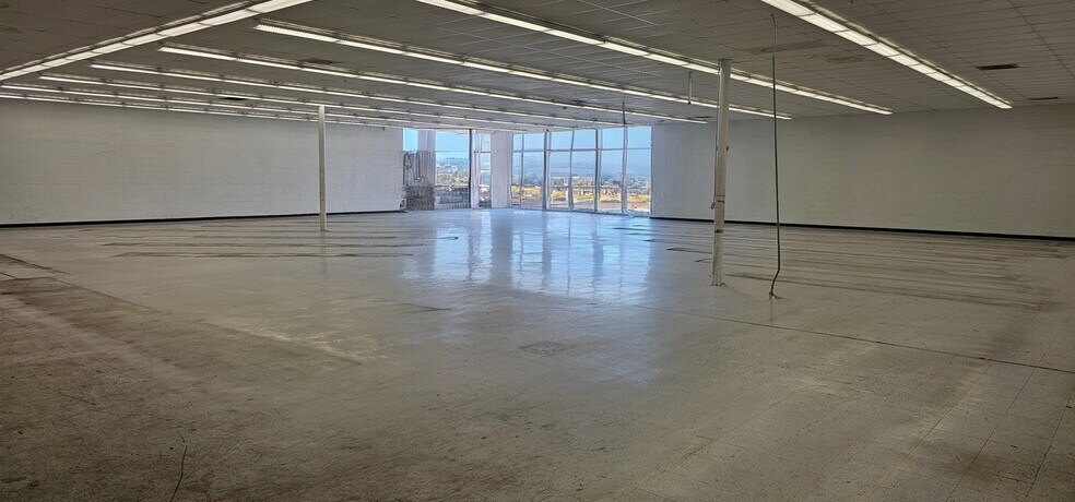 More Photos Of 4205 Old Jacksboro Hwy, Wichita Falls Freestanding For Lease