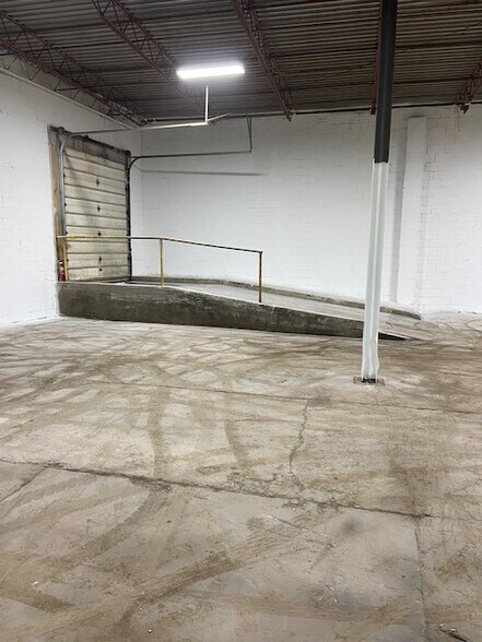 More Photos Of 1917 9th Ave, Altoona Industrial For Lease