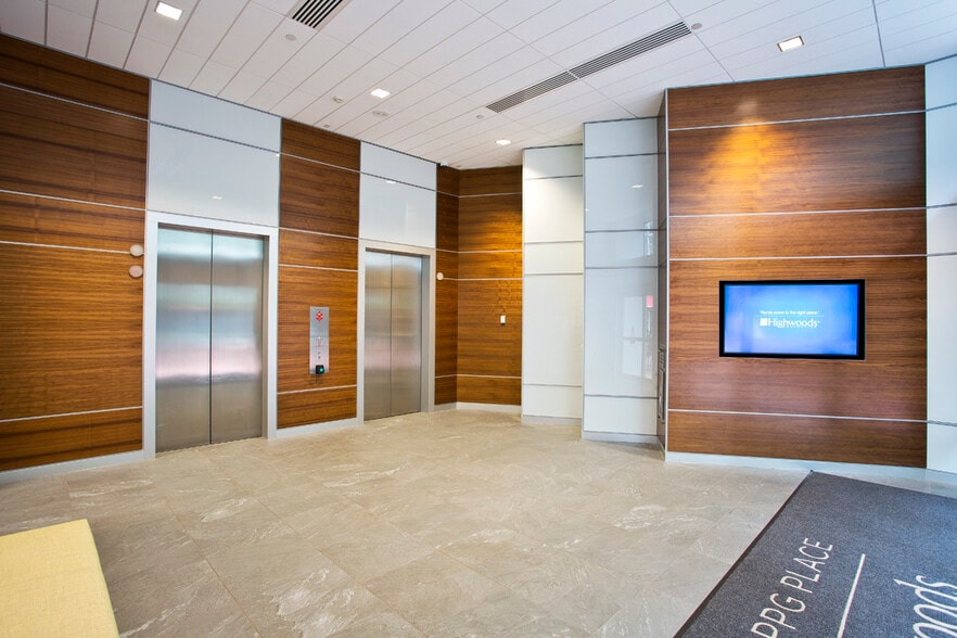 More Photos Of 1 PPG Pl, Pittsburgh Unknown For Lease