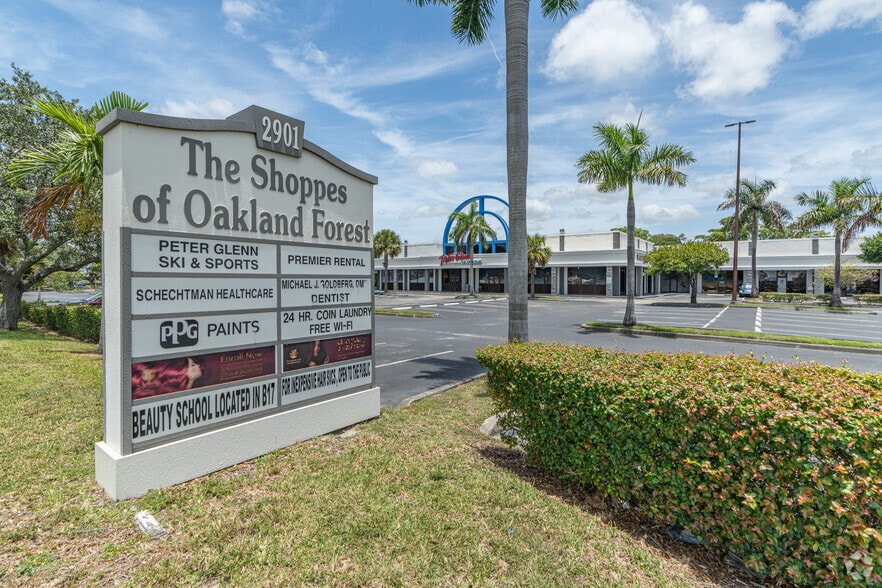 More Photos Of 2901 W Oakland Park Blvd, Lauderdale Lakes Unknown For Lease