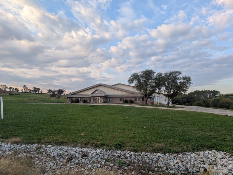 Primary Photo Of 6142 Highway 75, Nebraska City Distribution For Sale