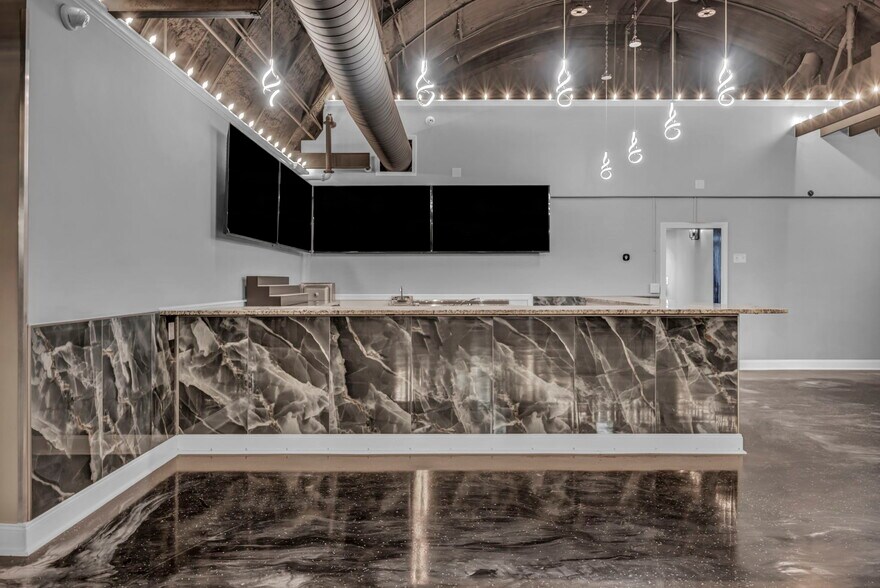 More Photos Of 1025 E Fifth Ave, Columbus Warehouse For Lease